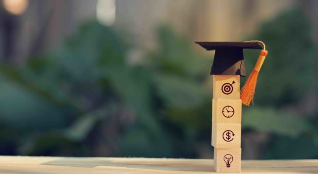 6 Ways to Maximize your Higher Ed Enrollment Marketing Budget